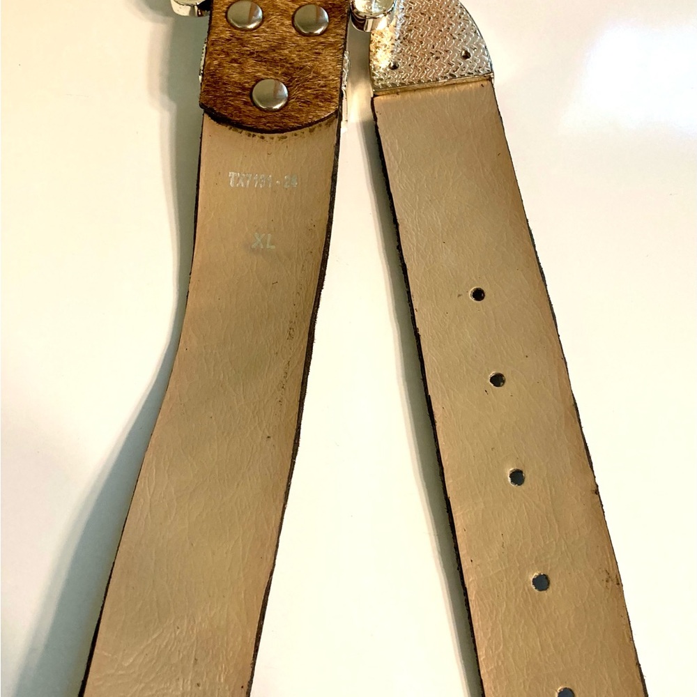 Ornate Vintage, Chambers Cowhide Belt with Rhinestones and silver-tone accents - Picture 5 of 7